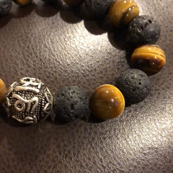 Tigers Eye, Lava and Sterling Silver Bracelet - Picture 7 of 12